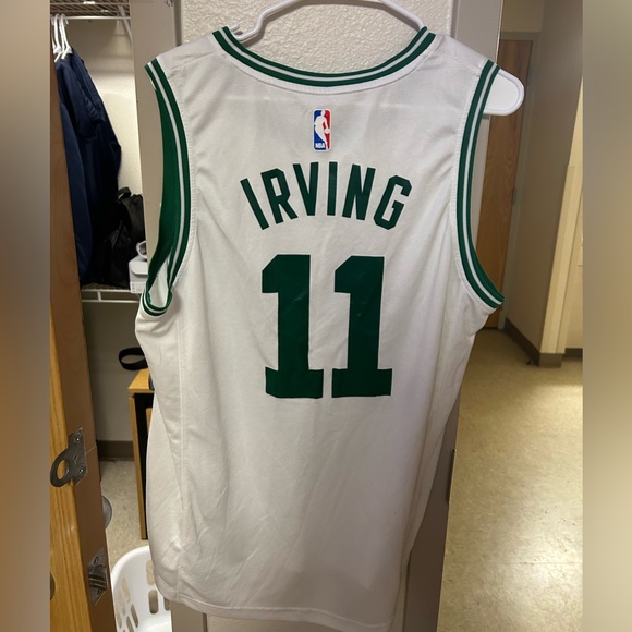 Kyrie Irving Celtics #11 jersey Fanatics Adult size Medium - Picture 2 of 5